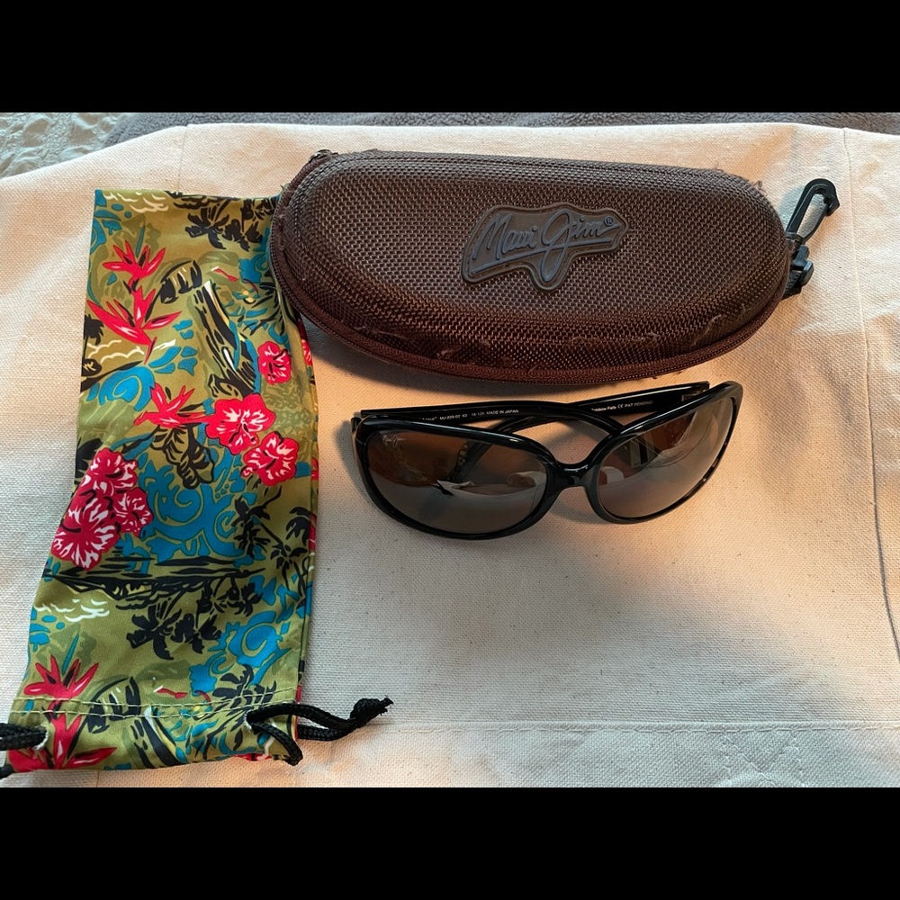 Authentic MAUI JIM sunglasses.